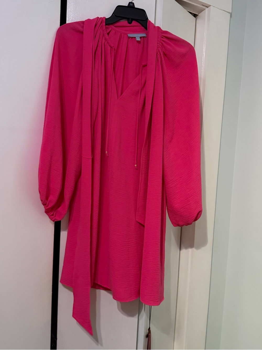ANTONIO MELANI Fuchsia Tie-Neck Balloon Sleeve Tunic